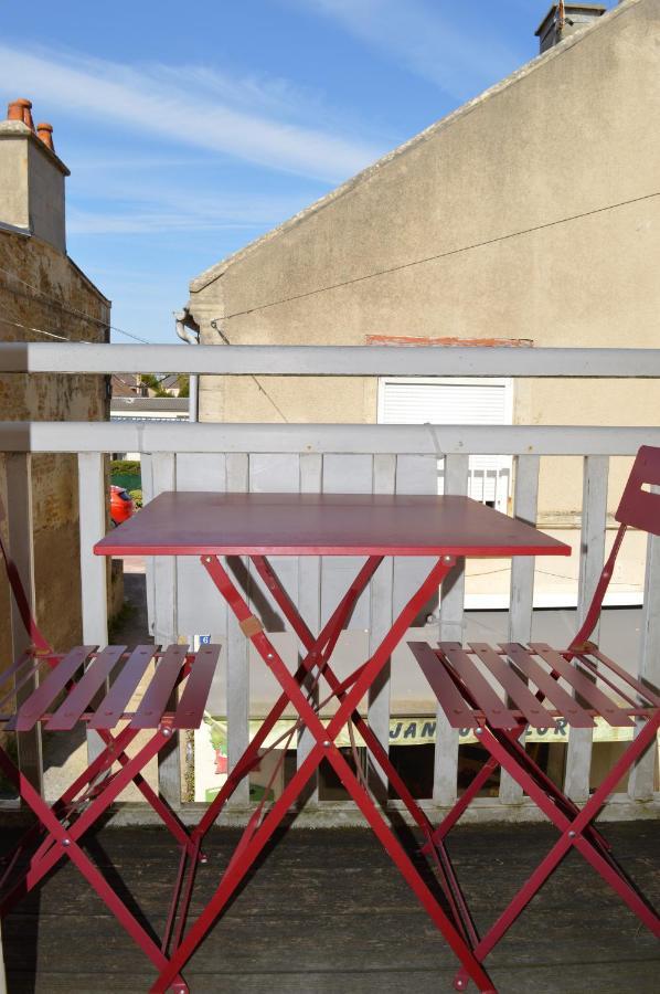 La Petite Baleine, Appt A 50M De La Plage Luc-sur-Mer Esterno foto
